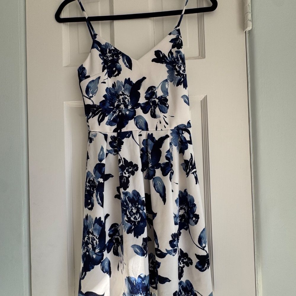 Monteau LA Blue & White Floral Dress Size S - Picture 2 of 6